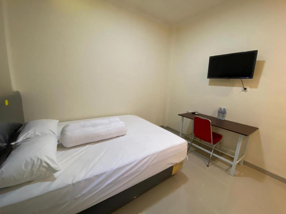 Mapala Guest House Makassar Redpartner Kültér fotó